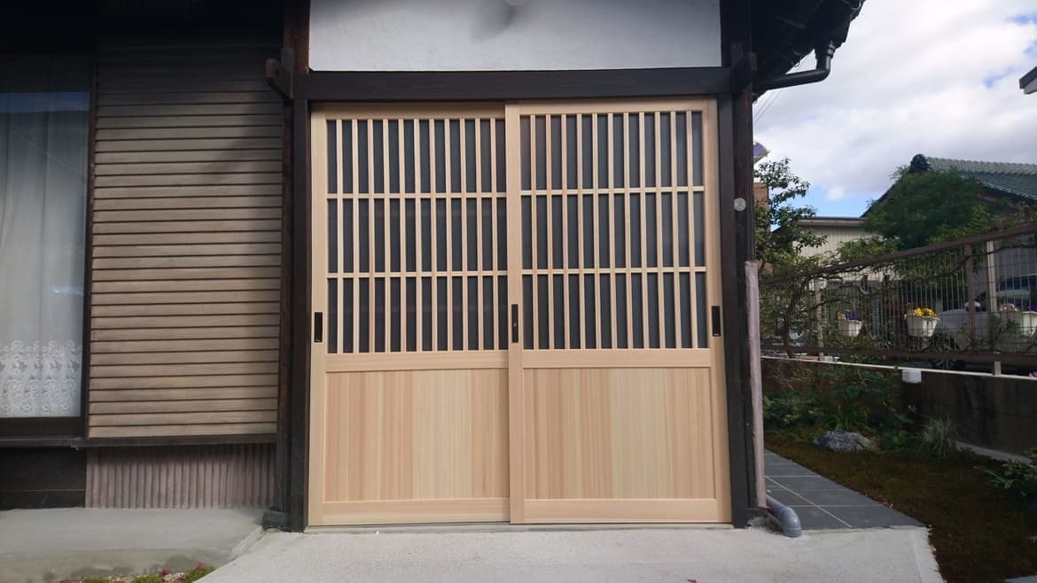 木製玄関新調 | 木製玄関の新調なら建具修理の窓口知多市